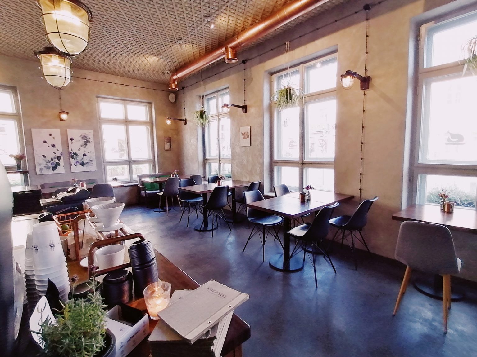 12 oriģinālas kafejnīcas Latvijā, kuras vērts apciemot - GoTrip ...